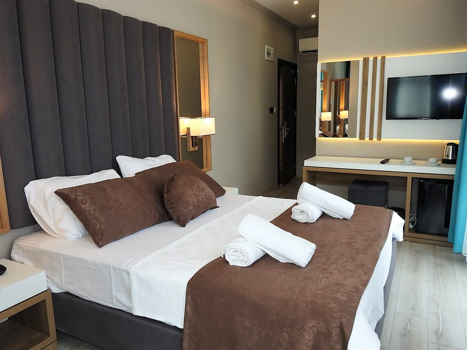 Sefaköy Lüks Suit Oda